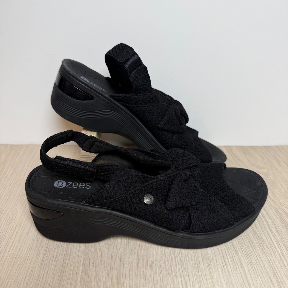 Wedge Sandals Bzees Women 8W Black Daisy Slingback Stretch Comfort Walking Shoes